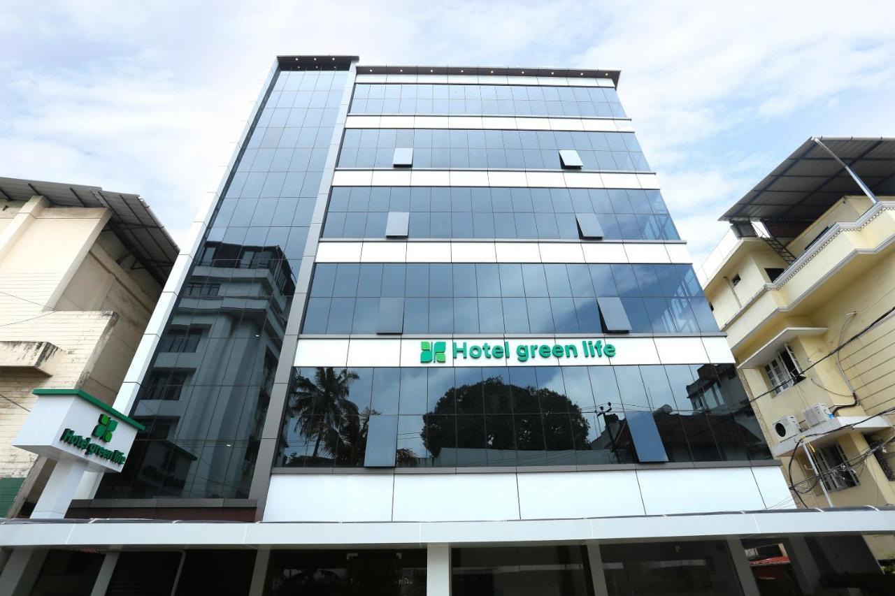 Capital O 61059 Green Life Hotel Kochi Exterior photo